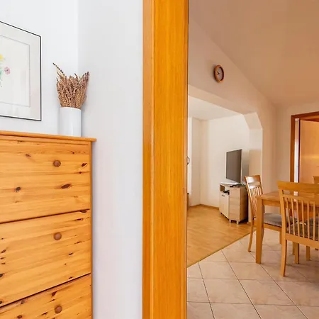 Апартаменты 2 Bedroom Cozy In