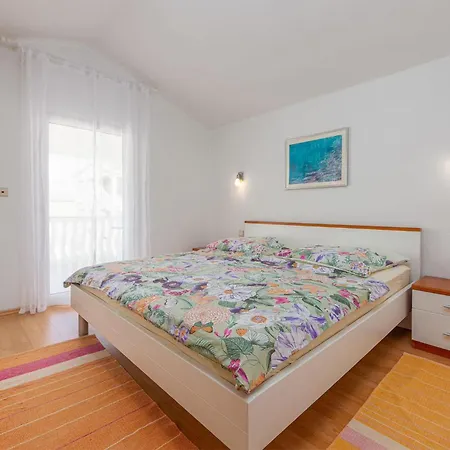2 Bedroom Cozy In * Vir