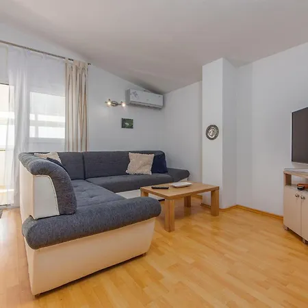Apartman Gorgeous In With Wifi