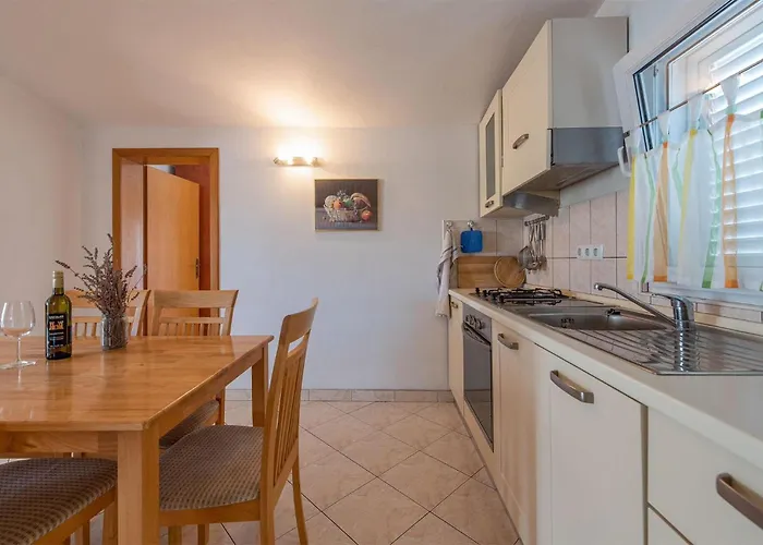 Apartmán 2 Bedroom Cozy In *